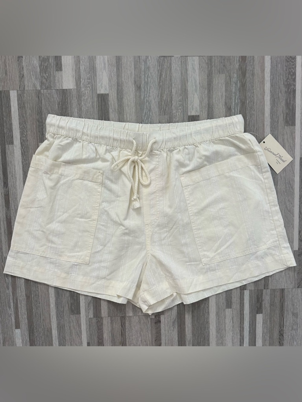 Universal Thread Women's Shorts, Off-White, Size L